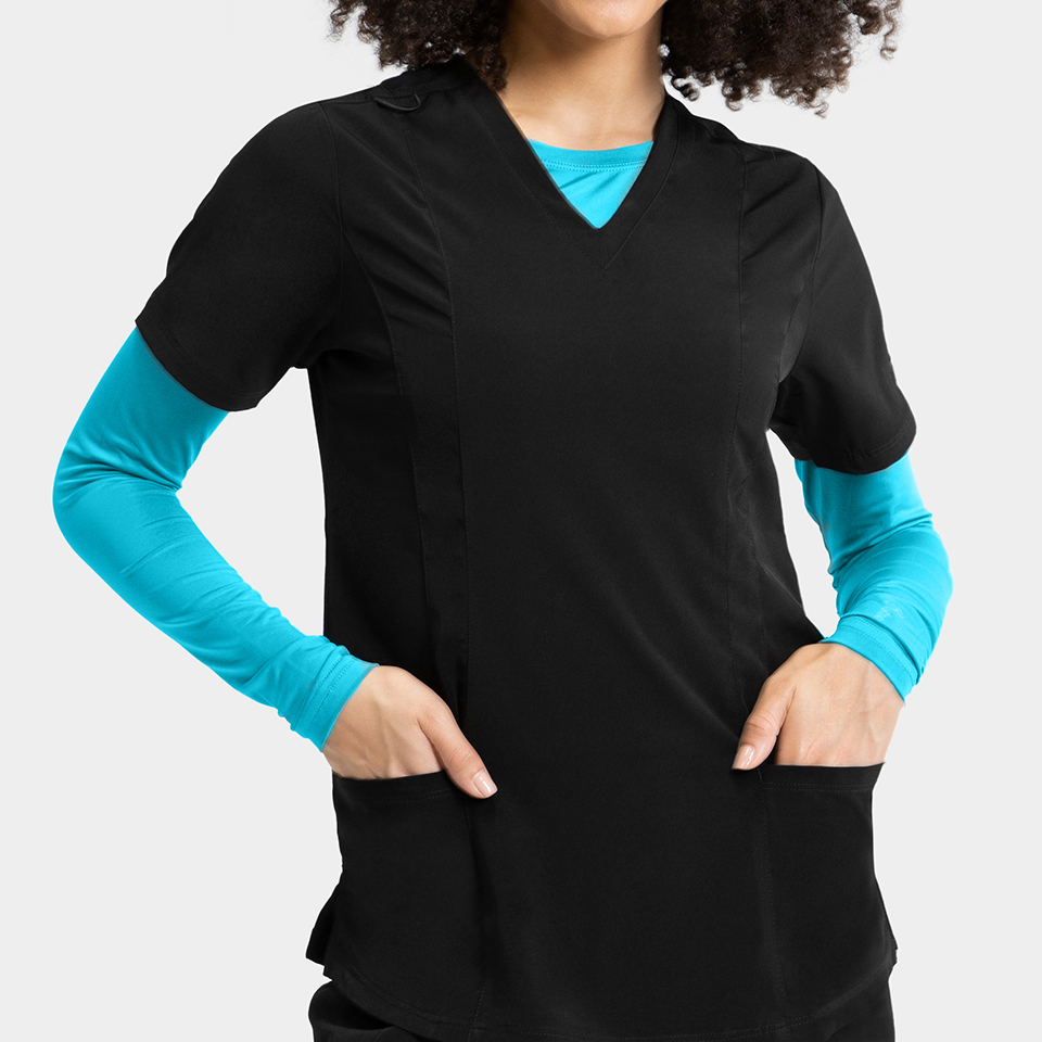 Women's Double Pocket V-Neck Top - Image 4